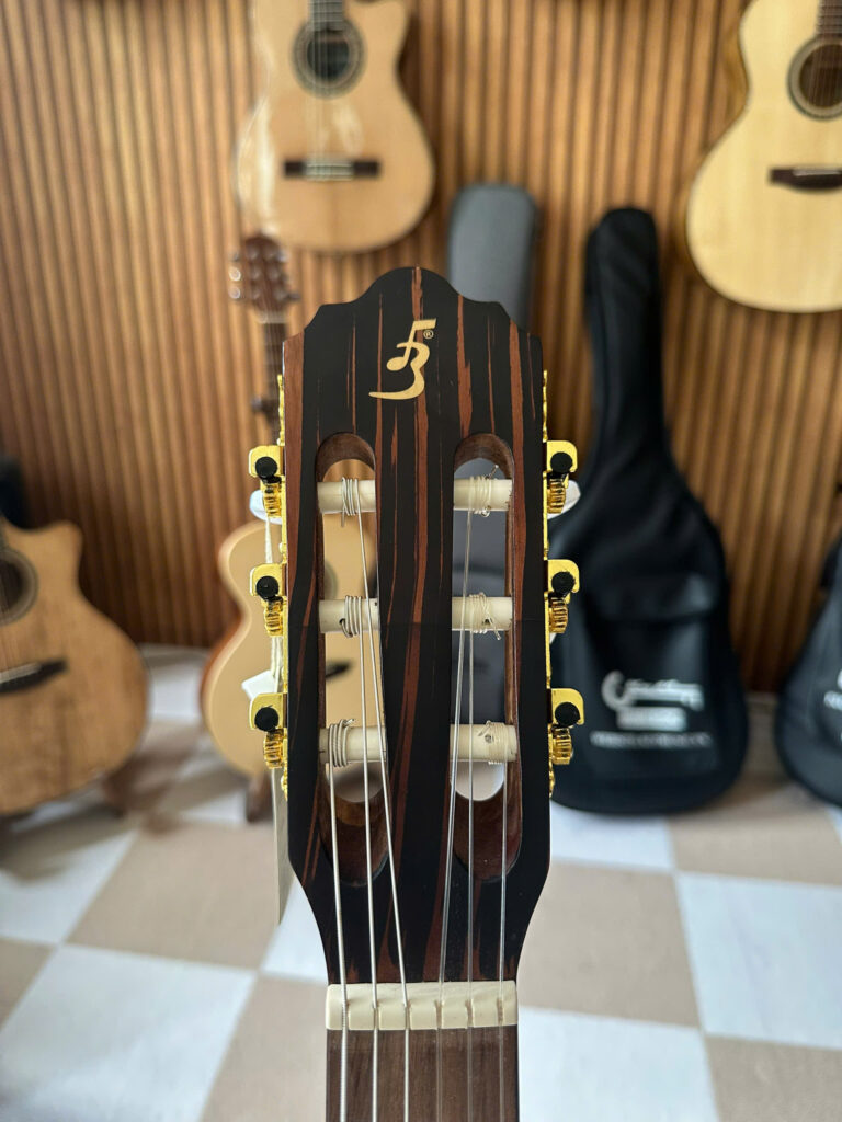 Đầu cần Đàn guitar Ba Đờn DAM-150 mặt gỗ thông Sitka