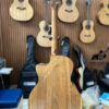 Đàn guitar Thanh AT 03 mặt sau