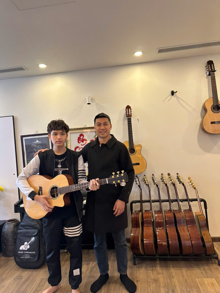 Học Viên guitar 2