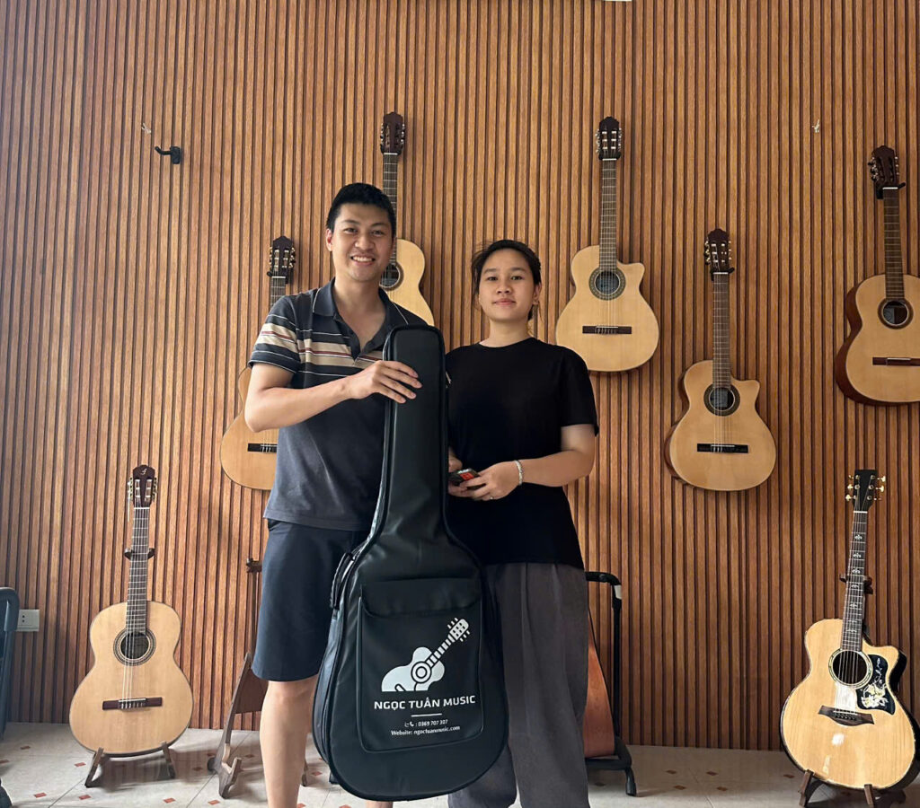 học viên guitar 12