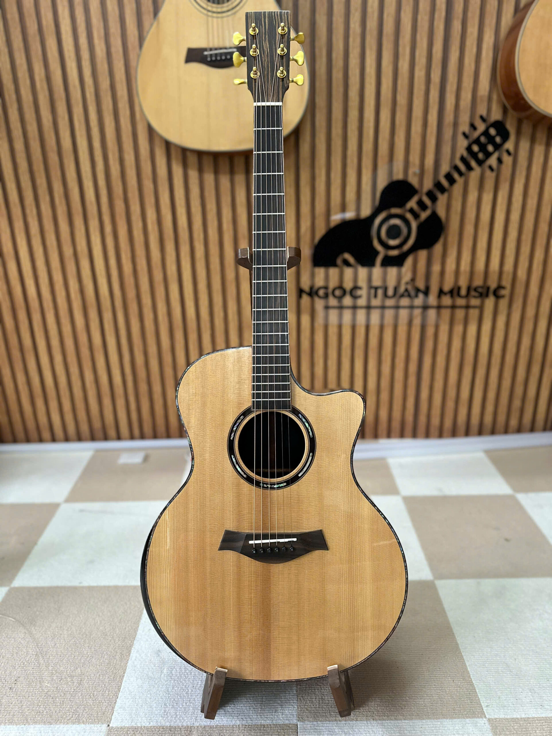 Thanh Guitar AT-07 CX custom bản 2026 cực đẹp 9 Thanh Guitar AT-07 CX custom bản 2026 cực đẹp - Ảnh 9