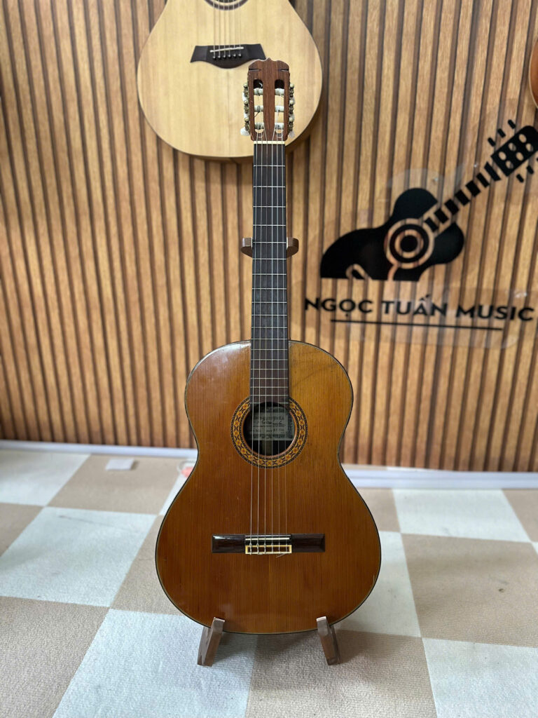 Guitar classic Matsuoka M30 - Like new 14 guitar classic RYOJI matsuoka M30 4