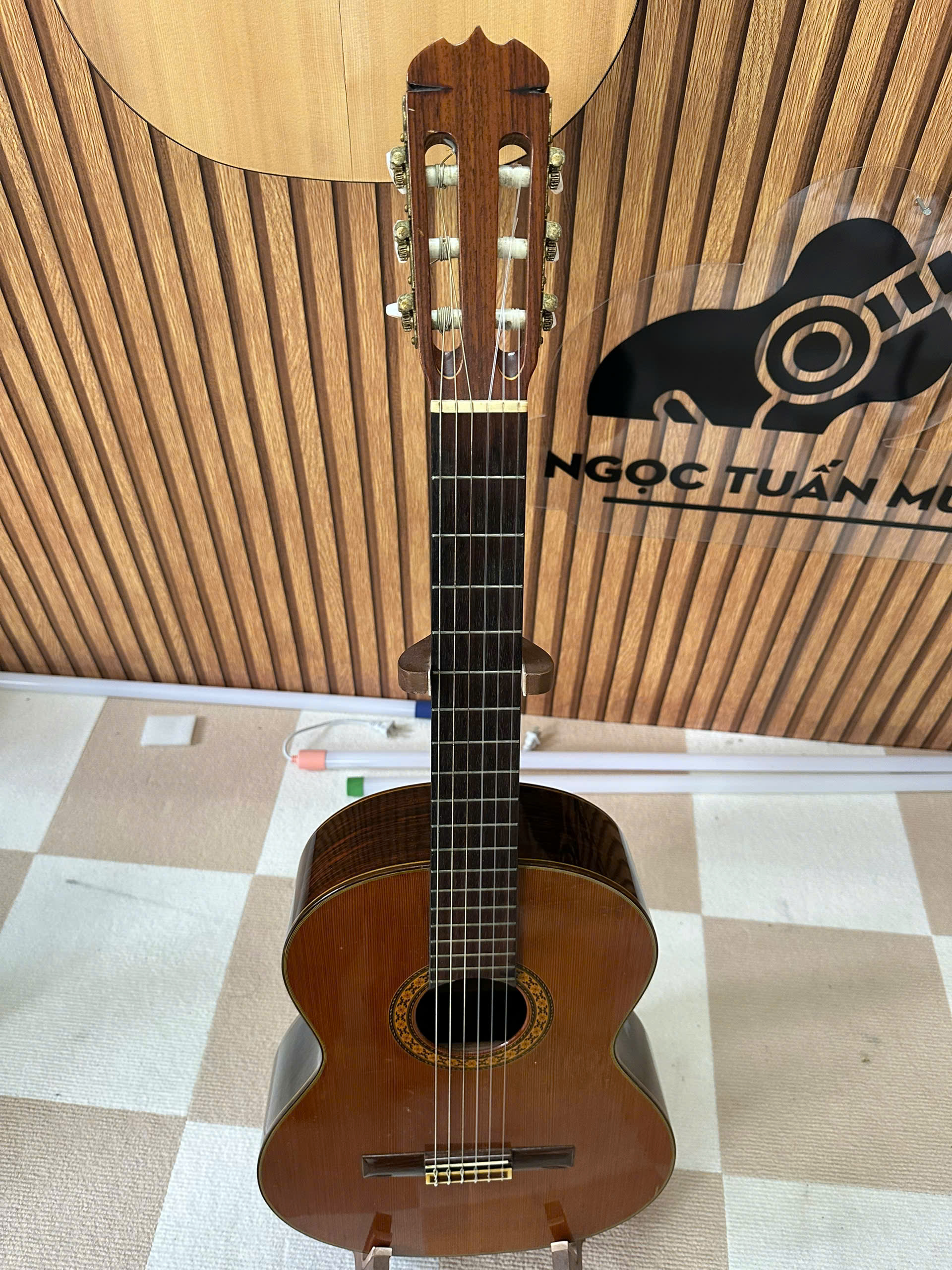 Guitar classic Matsuoka M30 - Like new 6 Guitar classic Matsuoka M30 - Like new - Ảnh 6