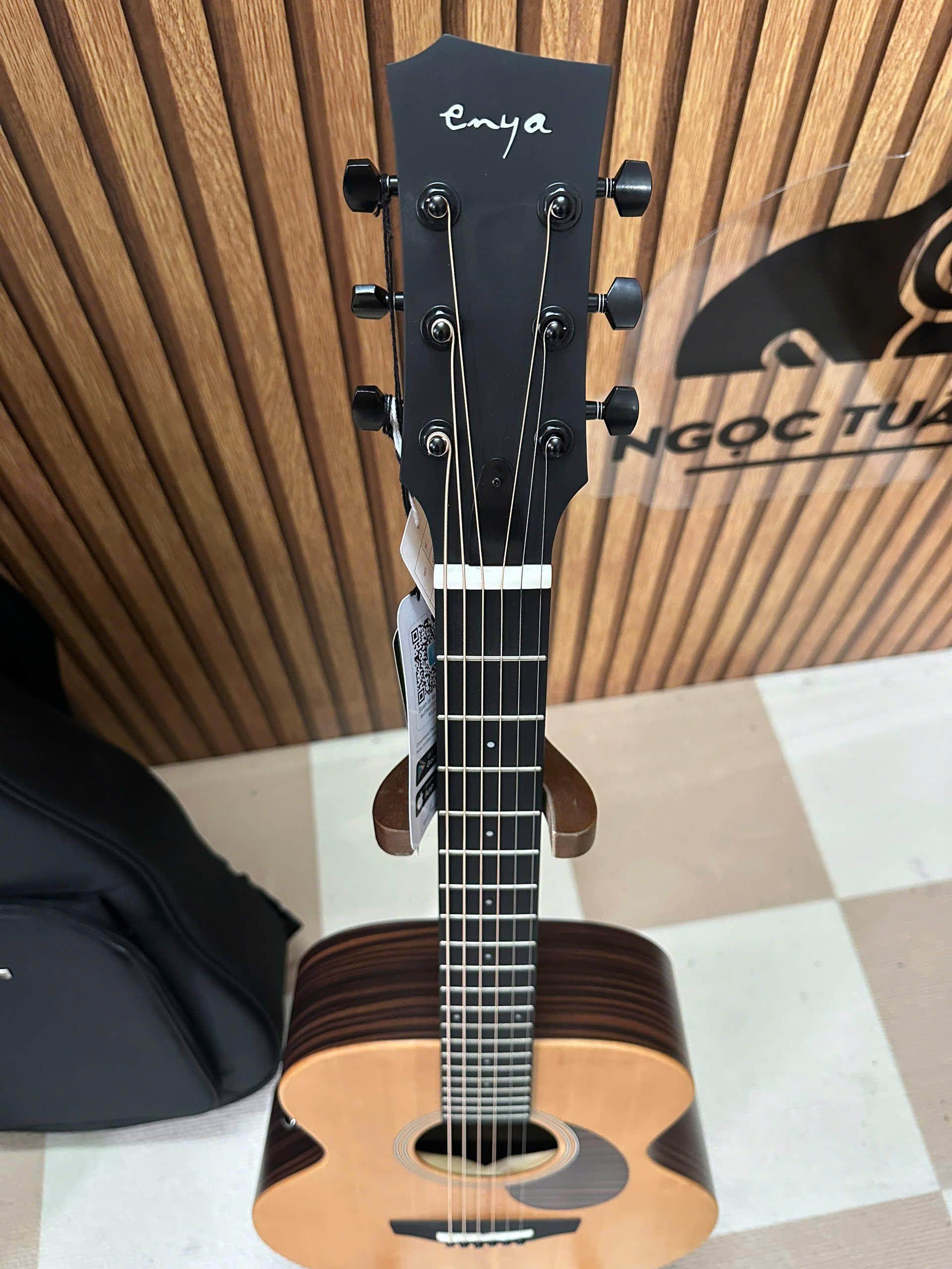 Đàn Guitar Enya EM X1 Pro Max 11 Cần đàn BT tháo rời Enya EM-X1 Pro Max