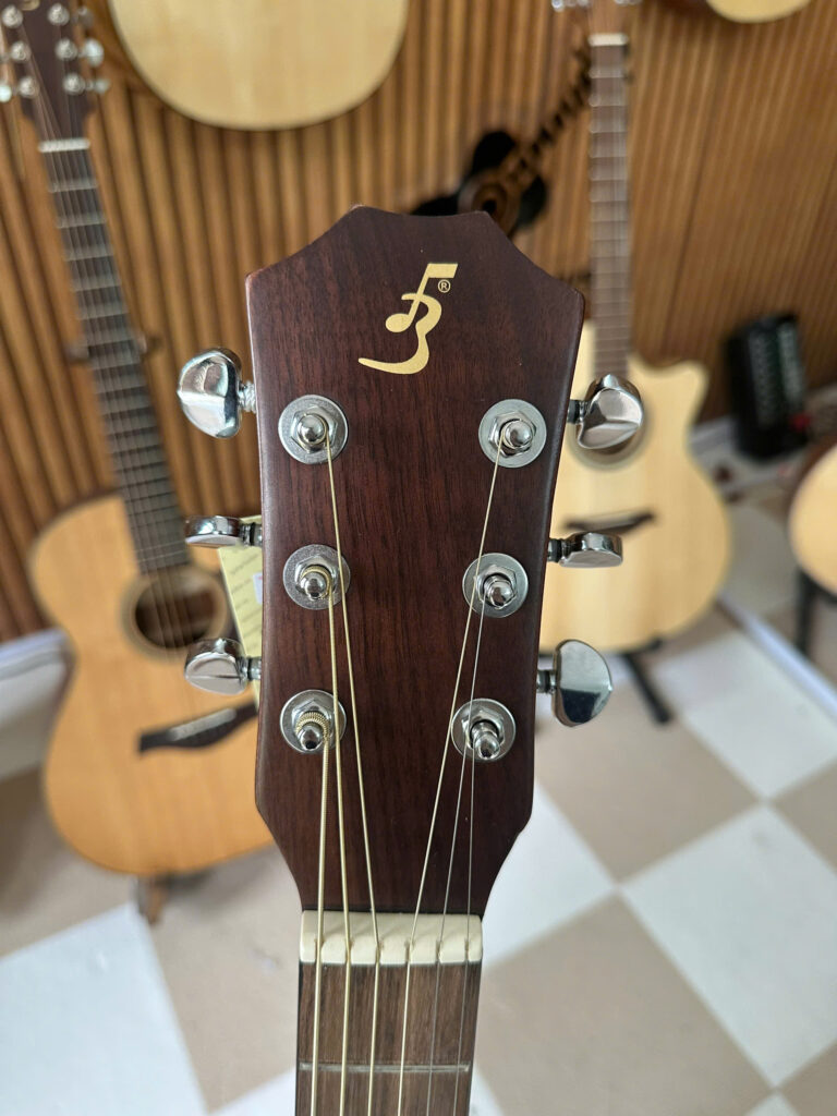 Guitar Acoustic Ba đờn J-150-D 21 Đàn guitar Ba Đờn J150 cận cảnh khóa đàn