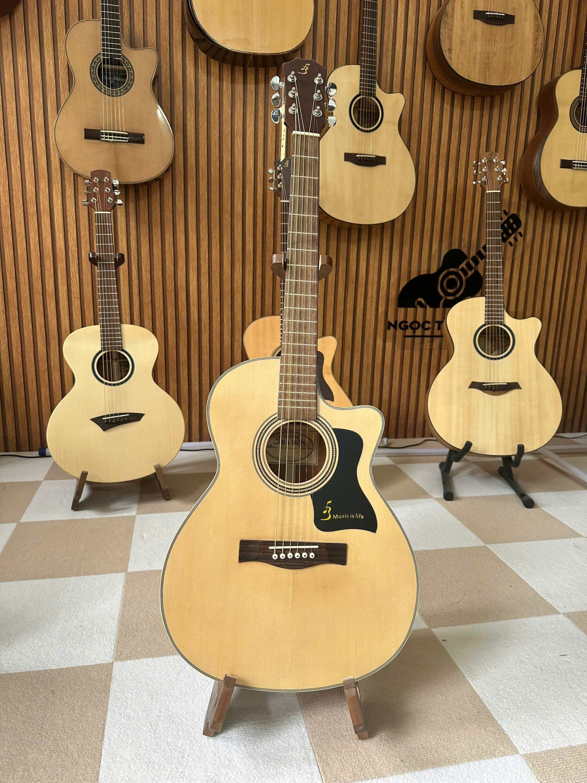 Guitar Acoustic Ba đờn J-150-D 6 Đàn guitar acoustic Ba Đờn J150 mặt trước
