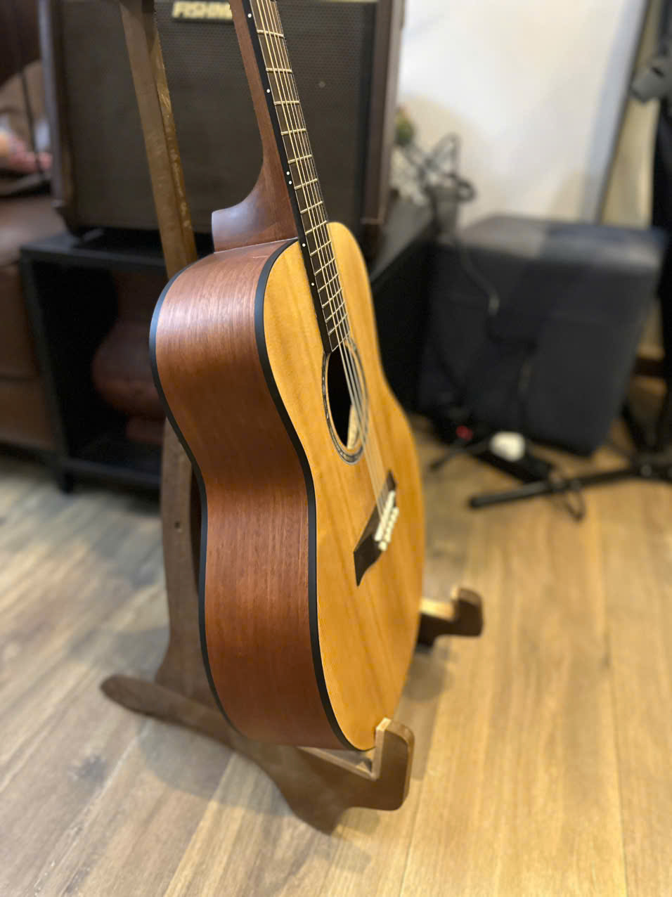 Thanh Guitar AT-04 Mini 3/4 5 Thanh Guitar AT-04 Mini 3/4 - Ảnh 5
