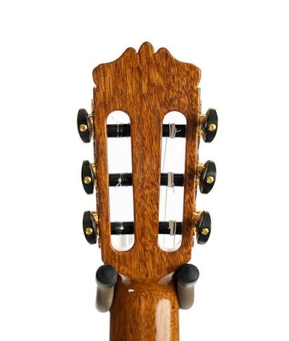 Cordoba C12 SP 15 Cận cảnh bộ khóa đàn cao cấp trên cây guitar classic Cordoba C12 SP sang trọng