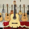 dan guitar classic cordoba c1m trung bay