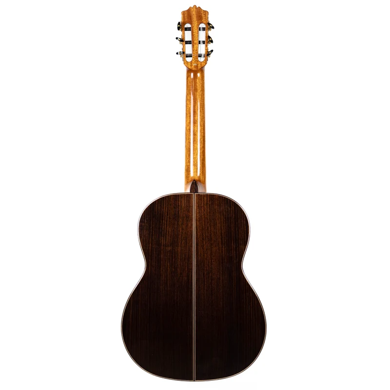 Cordoba C10 SP 17 Góc chụp mặt lưng đàn guitar Cordoba C10 SP với vân gỗ cẩm lai sang trọng