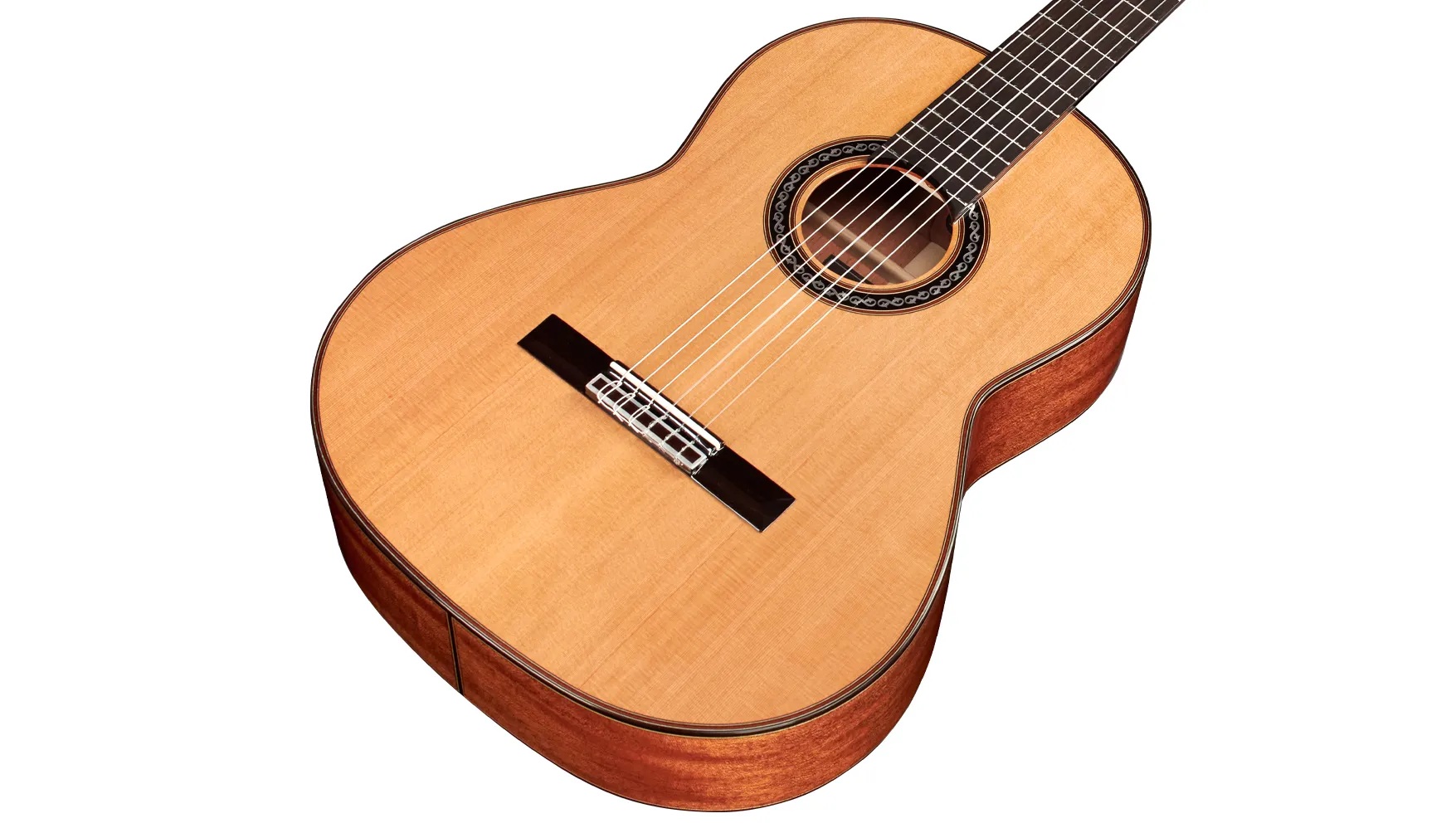 Cordoba C9 Parlor 14 Cận cảnh mặt top gỗ tuyết tùng đỏ cao cấp của đàn guitar Cordoba C9 Parlor