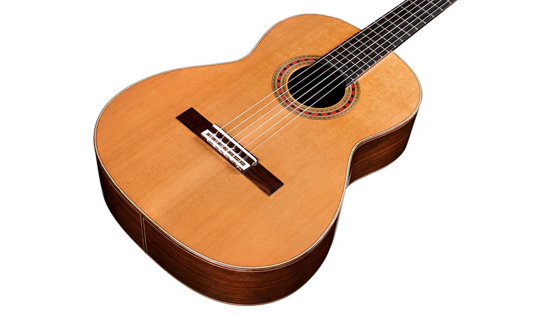 Cordoba Friederich 7 Cận cảnh chi tiết mặt top gỗ cao cấp trên đàn guitar Cordoba Friederich với âm sắc vang vọng