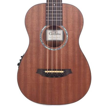 Cordoba Mini II BASS MH-E 11 Cận cảnh mặt top gỗ Mahogany chất lượng của đàn guitar Cordoba Mini II BASS MH-E ấm áp