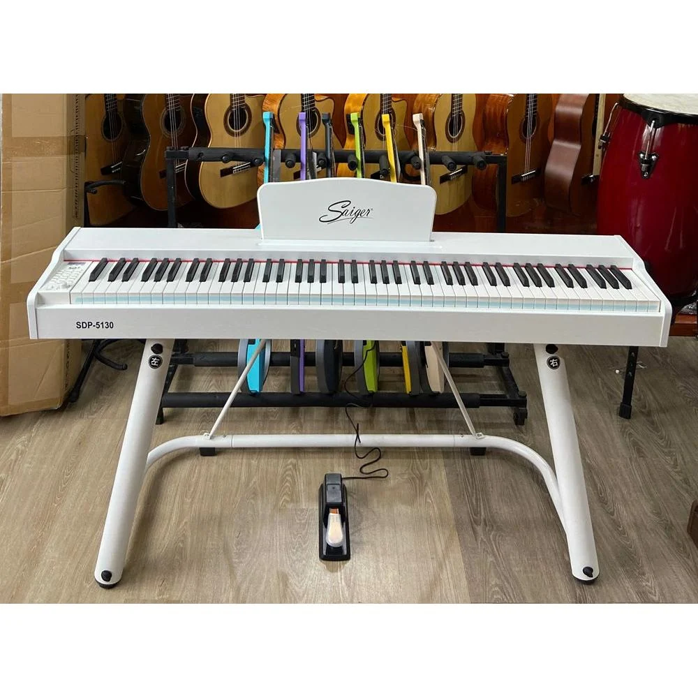 Saiger SDP 5150 16 Hệ thống loa công suất lớn trên đàn Digital Piano Saiger SDP 5150 cho âm thanh vang xa rõ nét