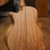 Đàn guitar Ba Đờn T600 cận cảnh lưng và hông đàn