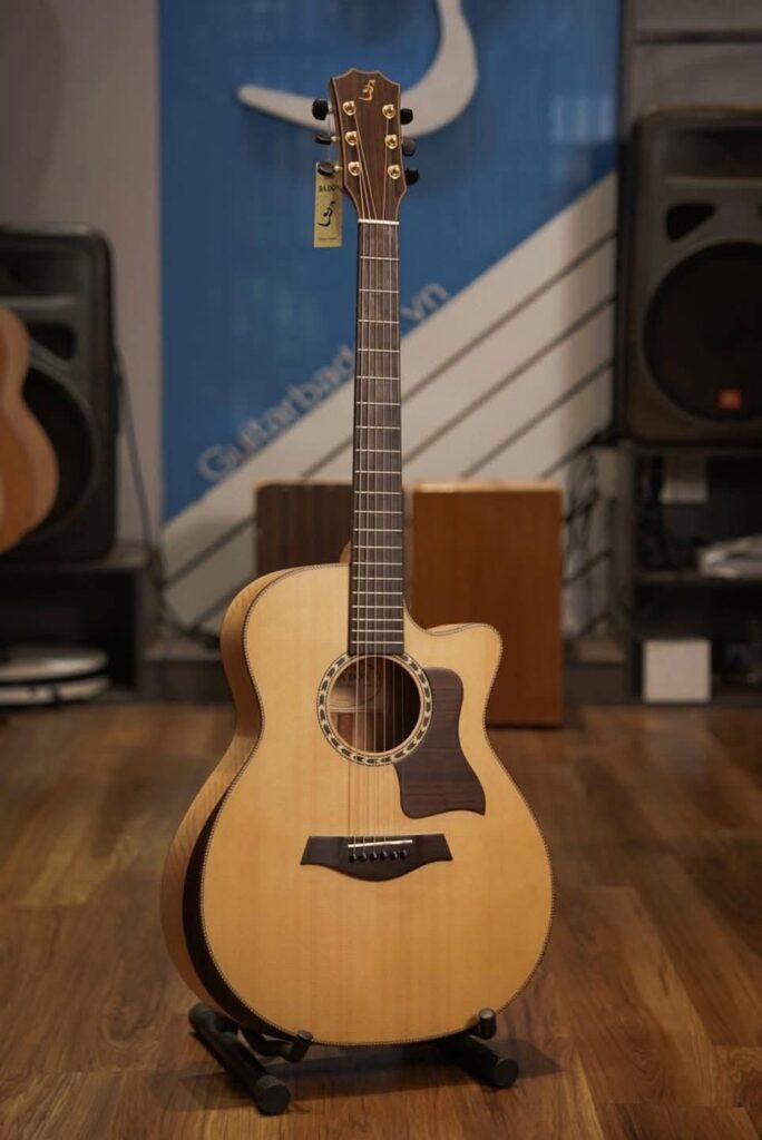 Guitar Acoustic Ba Đờn T600 mặt đàn gỗ thông Sitka Spruce